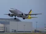 A319 Als A319-100 D-AGWA als Flug 4U 022 nach K�ln-Bonn am 21.6.2009 abhebt hatte sich der Himmel in Dresden schon stark verfinstert.