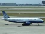 Seitansicht eines United Airbus A 320 am 24.07.2009 in Dallas ...