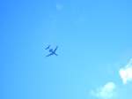 Sonstiges Ein Passagierflugzeug auf dem Weg nach N�rnberg (NUE) beim Flug �ber Behringersdorf kurz vor der Landung. Aufgenommen am 17.05.07.