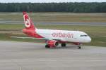 Air Berlin A 319-112 D-ABGS bei der Ankunft in Berlin-Tegel ...