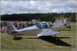 uelzen-edvu Die N-3327K, eine Globe Swift GC-1B war am 17.05.2007 zum Flugtag auf dem Flugplatz Uelzen zu Gast. 