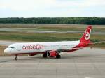 Air Berlin A 321-211 D-ABCB bei der Ankunft auf dem ...