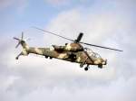Sonstiges In S�d Afrika entworfen und gebaut. Der „Rooivalk“ Hubschrauber. Man behauptet er sei gleich und sogar auf verschiedenen Gebieten dem Amerikanischen „Apache“ �berlegen. 
Pilot sitzt hinter dem Waffen System Offizier. Der Hubschrauber ist entwickelt um niedriges Radar, Infrarot und Ger�usch Wahrnehmung zuvorzukommen
