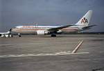 767 American Airlines, N334AA, Boeing 767-223/ER. Diese Maschine war das erste Flugzeug, dass am 11. Sept. 2001 in das World Trade Center st�rzte. Ein schrecklicher Tag f�r die Welt und die Luftfahrt. Tegel 90er Jahre.
