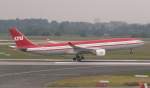 Die D-AERS bei der Landung auf der 05R. Der Flieger ...