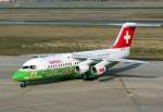 berlin-tegel-txl Swiss Avro RegJet RJ100 HB-IYS bei der Ankunft auf dem Flughafen Berlin-Tegel am 01.11.2009
