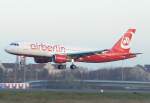 Landung des Air Berlin A 320-214 D-ABDX im ersten ...