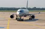 A 320-214 der Aeroflot mit dem Kennzeichen VP-BWI in D�sseldorf ...
