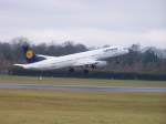 Lufthansa Lufthansa, A321-131, D-AIRK auf dem Hamburger Flughafen. Aufgenommen am 13.12.09.