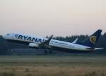 Ryanair Raynair, EI-DLM, Boeing 737-800 wl ('bye bye Latehansa'), 2009.08.05, NRN, Weeze, Germany