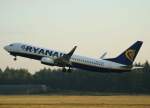 Raynair, EI-EBS, Boeing 737-800 ...  Wolfgang Kleuser 18.12.2009
