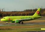S7 Airlines, VP-BTW, Airbus ...  Wolfgang Kleuser 21.12.2009