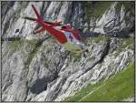 Sonstige Am 26.07.2009 war dieser Rettungshubschrauber vom Typ Agusta A109 am Pilatus in der Schweiz im Einsatz, hier beim Abflug.