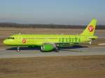 S7 Airlines Ein Airbus A320, der S7 Airlines, mit Registration VQ-BCI, am Flughafen M�nchen.