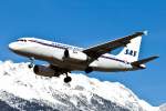 Landung A320/SAS_Retro/Innsbruck (LOWI / INN) / 27.02.2010.  ...