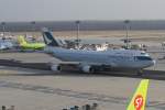 Boeing 747-412 - B-HKF ...  Daniel Schwinn 05.03.2010