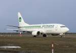 Germania B 737-3YO D-ADIH am fr�hen Morgen des 27.02.2010 auf ...