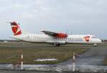berlin-tegel-txl CSA ATR-72-202 OK-XFD am f�hen Morgen des 27.02.2010 auf dem Flughafen Berlin-Tegel