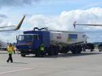 Tankfahrzeug am Danziger Flughafen. ...  Kevin Hilgert 26.07.2007