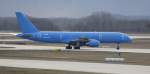 757 Astraeus Boeing 757-28A G-STRW Flughafen M�nchen 21.03.2010