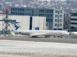 Flughafen Stuttgart GmbH Tupolew ...  Frank Maczkowicz 04.04.2010