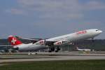 zurich-zrh Swiss International Air Lines, HB-JMC, Airbus A340-313X. Wo kann man solche Aufnahmen noch machen ? Z�rich ist das Spotterparadies in Europa, denke ich mal. 10.4.2010