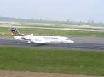 Lufthansa Lufthansa auf dem Weg zur Startbahn des D�sseldorfer Flughafen.