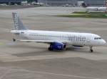 White; CS-TQK; Airbus A320-232. Flughafen D�sseldorf. 10.05.2010.  ...
