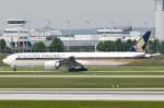 777 Taxing B777/Singapore Airlines/M�nchen/MUC/22.05.2010.

