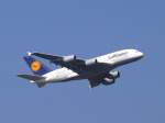 Lufthansa Lufthansa-Aibus A380 D-AIMA gestartet in Finkenwerder (3), (von einer F�hre auf der Elbe aus geschossen); Hamburg, 24.04.2010
