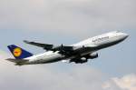 Lufthansa Reg.: D-ABTL Hersteller: BOEING Typ: 747-430 Serien Nr.: 29872 Baujahr: 2002 Erstflug: 28.02.2002 mit dem Taufnamen Dresden aufgenommen am 22.05.2010 auf dem Flughafen Frankfurt am Main