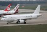 A319 Bulgaria Air A 319-111 LZ-FBF bei der Ankunft in Berlin-Tegel am 24.04.2010