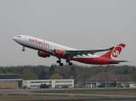 berlin-tegel-txl Air Berlin A 330-223 D-ALPD beim Start in Berlin-Tegel am 24.04.2010