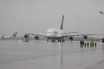 Lufthansa Ankunft Des Lufthansa Airbus A 380-800 D-AIMA Am Flughafen M�nchen 02.06.2010