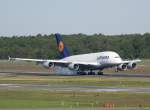 Lufthansa Lufthansa Airbus A 380-841 D-AIMA 'Frankfurt a. Main' bei der Landung in Berlin-Tegel am 03.06.2010