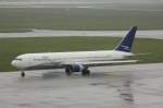 767 Die Ryan International Airlines aus den USA waren mit einer Boeing 767-332, Kennung: N123DN, in Leipzig/Halle vertreten. Fotografiert am 01.06.2010. 