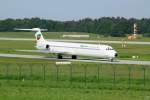 dresden-drs MD-82 LZ-LDY von Bulgarian Air Charter rollt am 6.6.2010 zur Startbahn in Dresden. Ziel des Fluges ist Burgas.