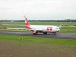 dusseldorf-dus LTU mit neuer Lackierung