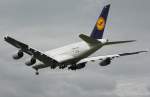 Erster Lufthansa-Airbus A380-800 in Karlsruhe/Baden-Baden bei der Landung am 31.05.10 ...