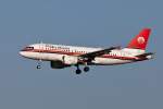 Landung A320/Meridiana/Schiphol/Amsterdam/AMS/4.06.2010   ...