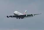Emirates A 380-861 A6-EDJ im Landeanflug zur ILA 2010 in ...