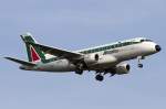 Alitalia Express, EI-DFK, Embraer, ...  Kurt Greul 25.06.2010