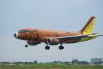 A319 Germanwings Airbus A319 D-AKNO bei der Landung in Berlin-Sch�nefeld am 12.06.10