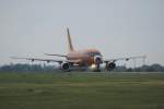 A319 Germanwings Airbus A319 D-AKNO kurz vor dem Start in Berlin-Sch�nefeld am 12.06.10