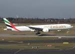 Emirates, A6-EBC, Boeing 777-300 ...  Wolfgang Kleuser 24.07.2010