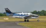 bonn-hangelar-edkb Beech C 90 GTi King Air (Hawker Beechcraft) D-ISBC auf dem Rollweg in Bonn-Hangelar 25.06.2010
