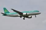 Aer Lingus AER LINGUS AIRBUS A320, 'AILBHE' mit Kennung EI-EDP beim Landeanflug auf Piste 34 in VIE am 28.7.2010.