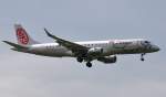 NIKI mit EMBRAER ERJ-190-100LR ...  ferdinand baumgartner 02.08.2010