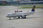 Airbus A321 D-AIRL der Lufthansa am 11.August am Hamburg Airport ...