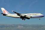 China Airlines Boeing 747-409 , B-18203 , im Landeanflug auf ...